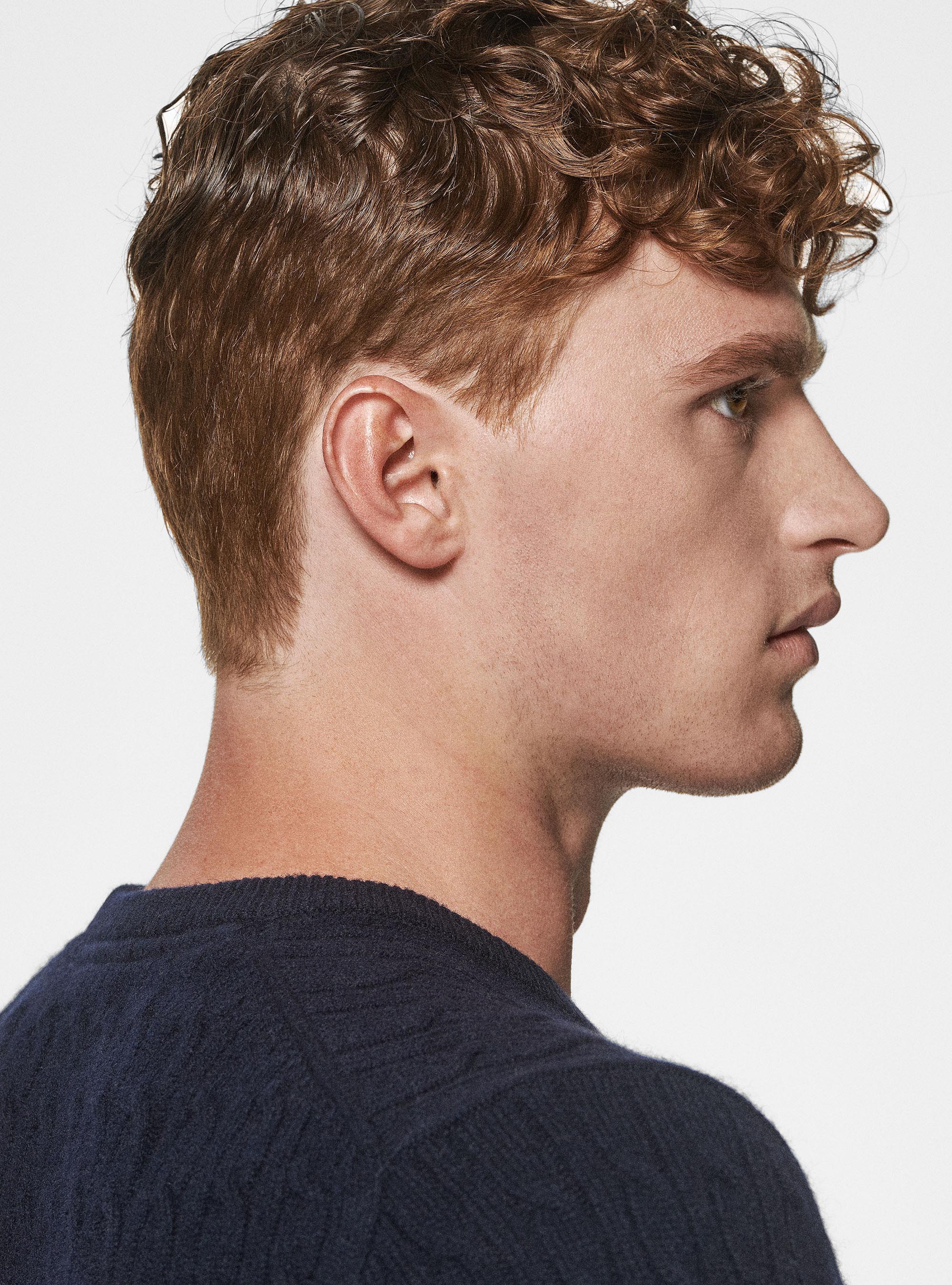 Pullover mit Rundhalsausschnitt aus Kaschmirwolle und Borte, NAVY 0218C