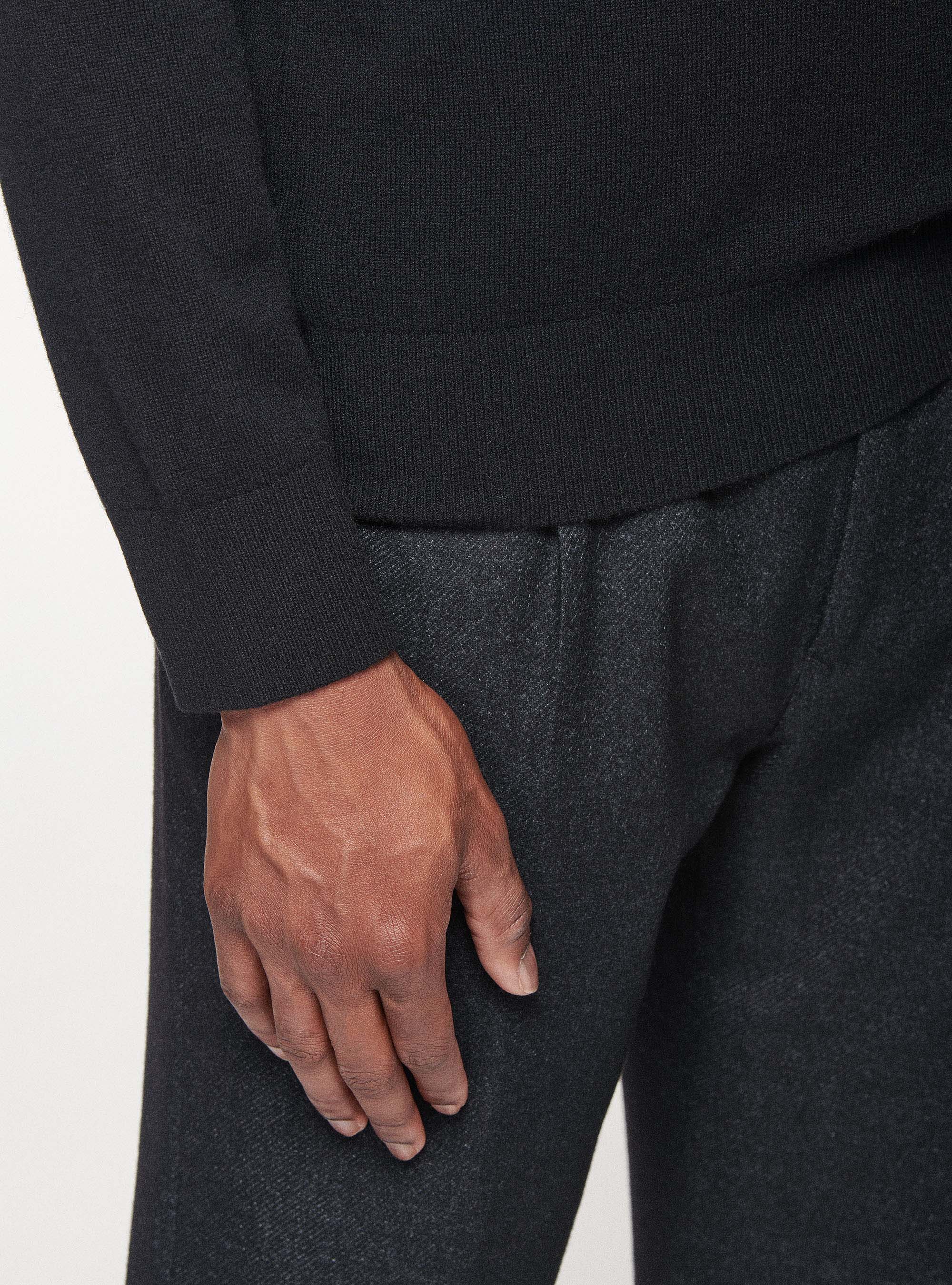 Maglia girocollo in lana lambswool e cashmere, NERO