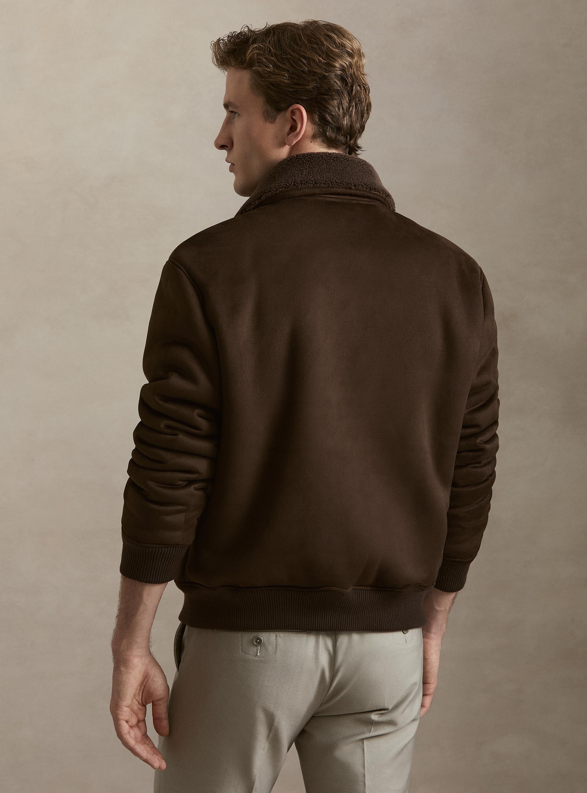Borrego efecto ante, MARRONE 0508C