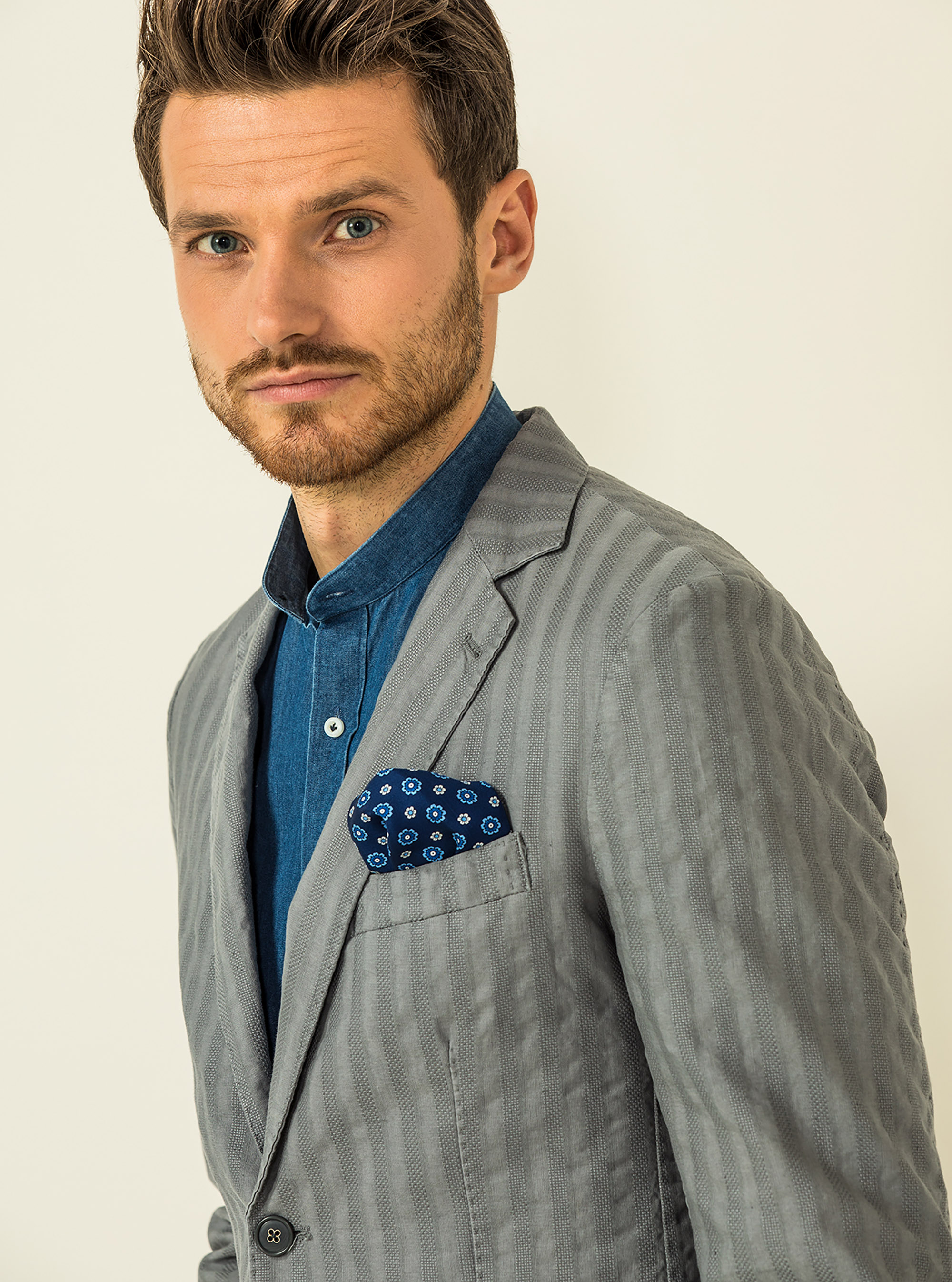 Giacca a banda larga operata 2 bottoni, GREY