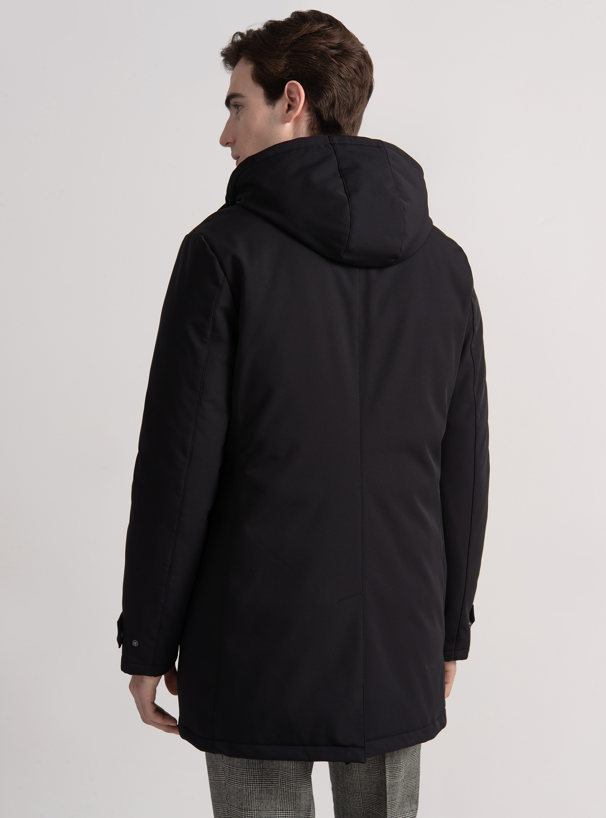 Parka técnica con capucha, NEGRO