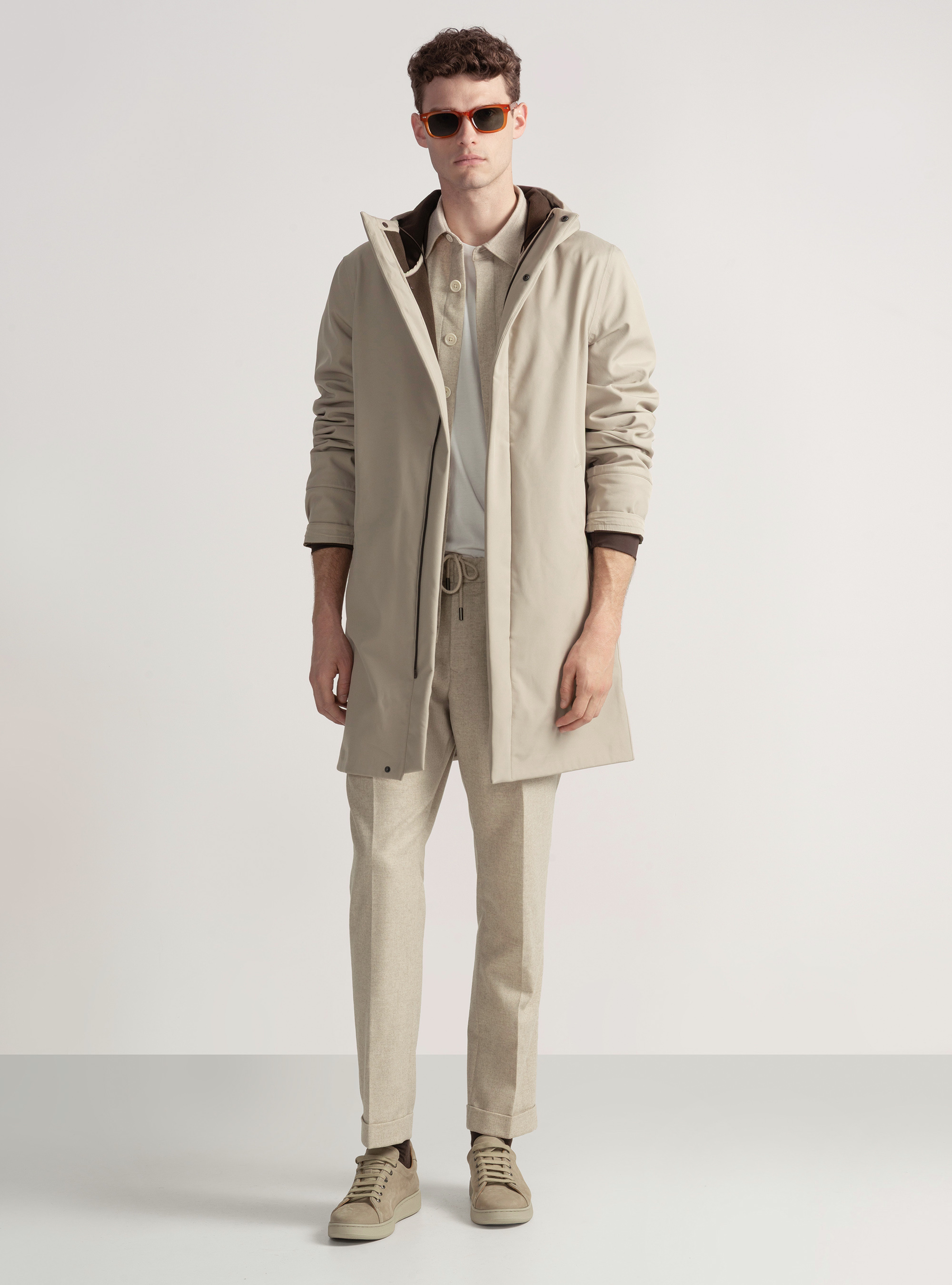 Single-color technical style, 