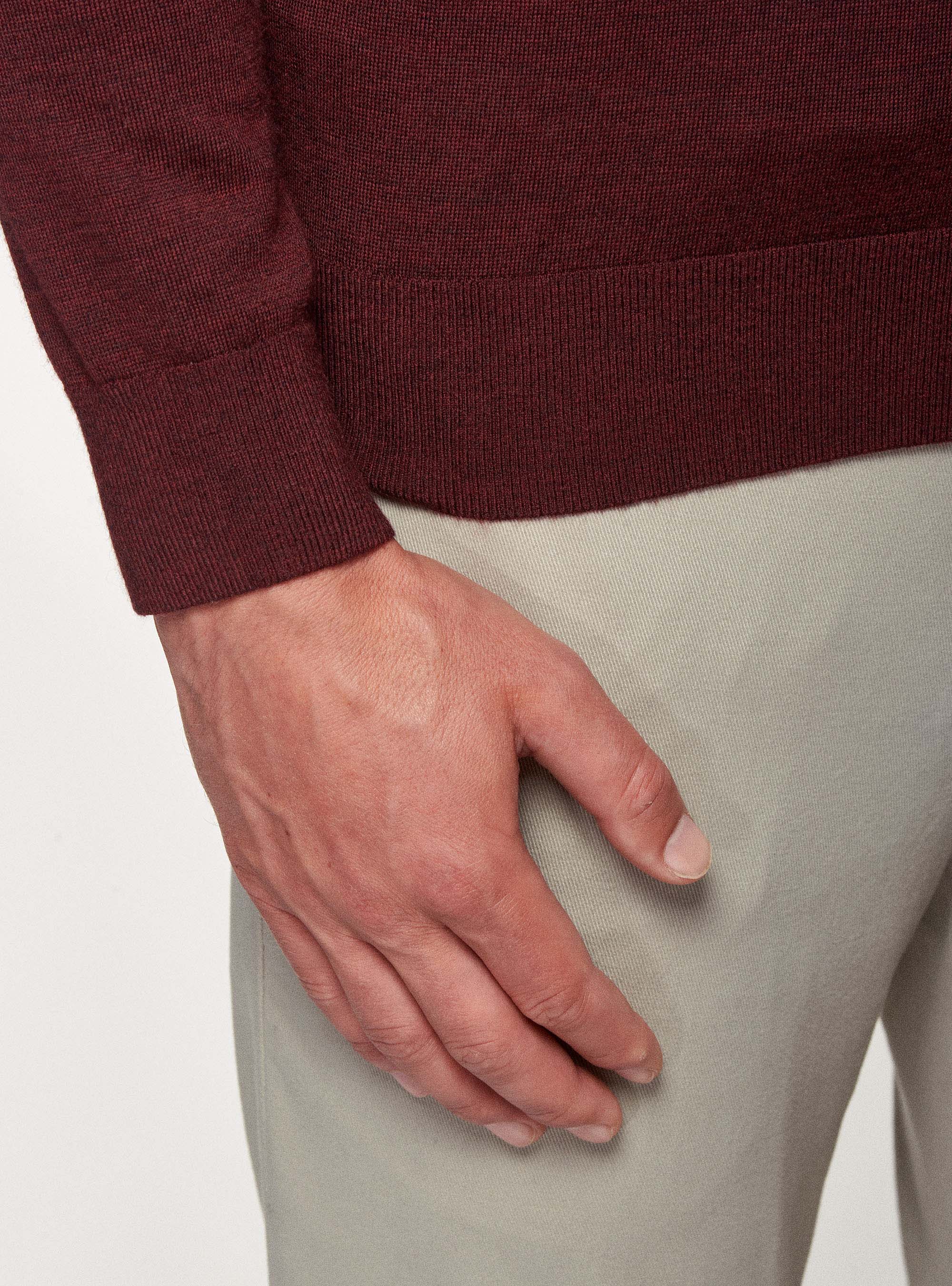 Poloshirt aus reiner Merinowolle, BORDEAUX 0311C