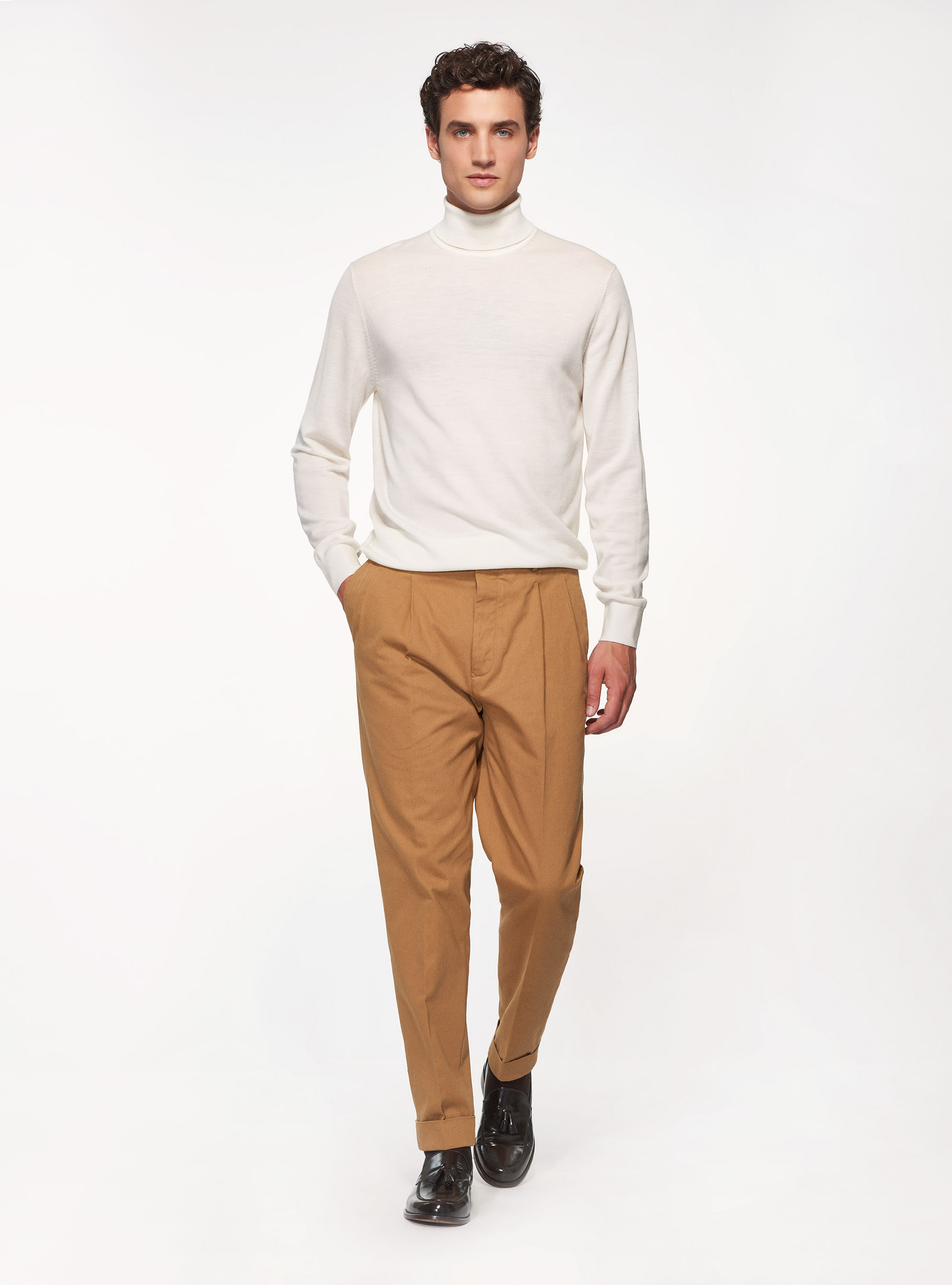 Garment dyed cotton gabardine double pleat trousers, SAND