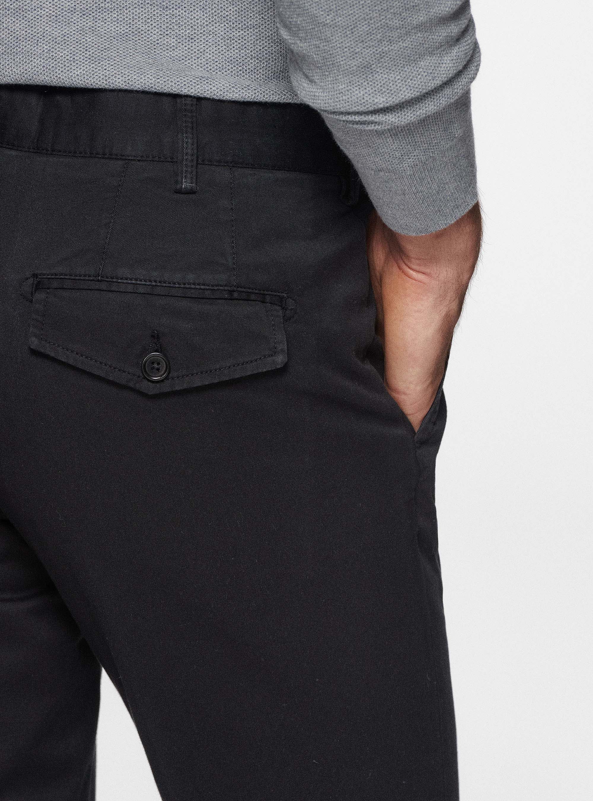 Pantaloni chino slim fit in twill stretch, NERO