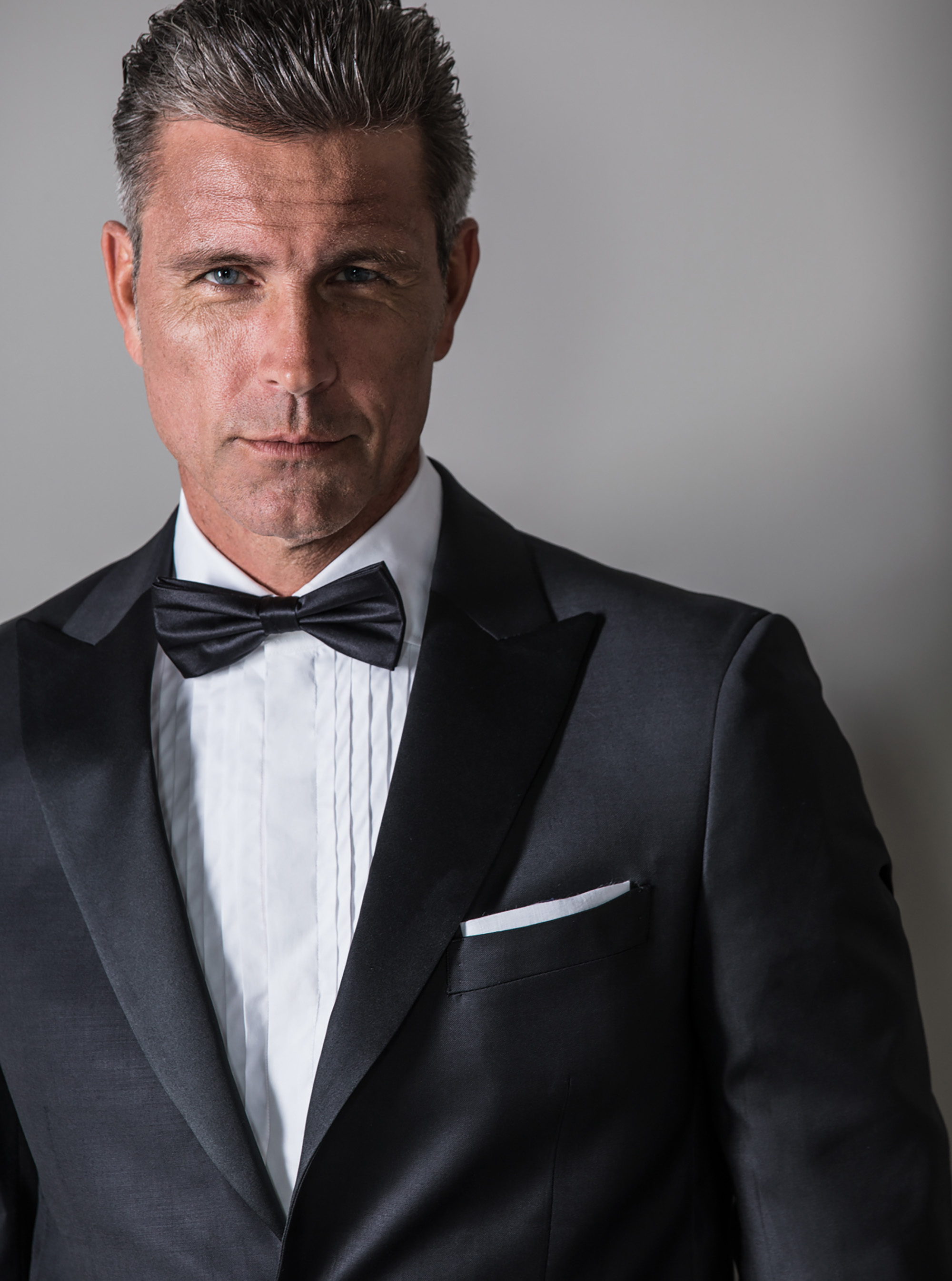 120's Superfine Wool Tuxedo, NEGRO