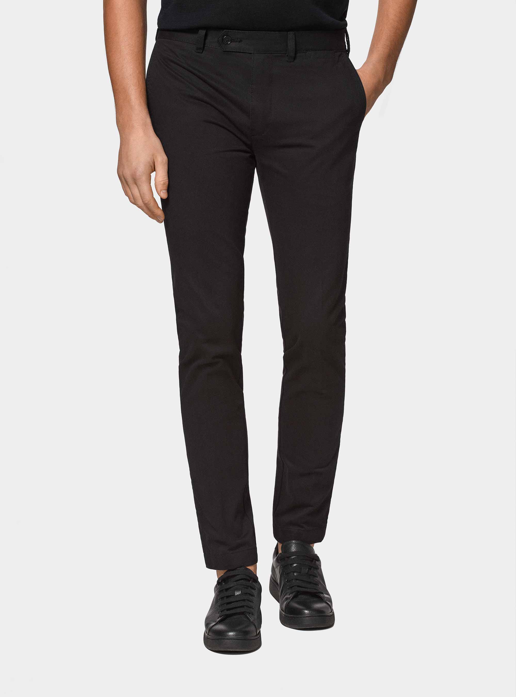 Pantaloni chino slim fit in cotone twill, NERO