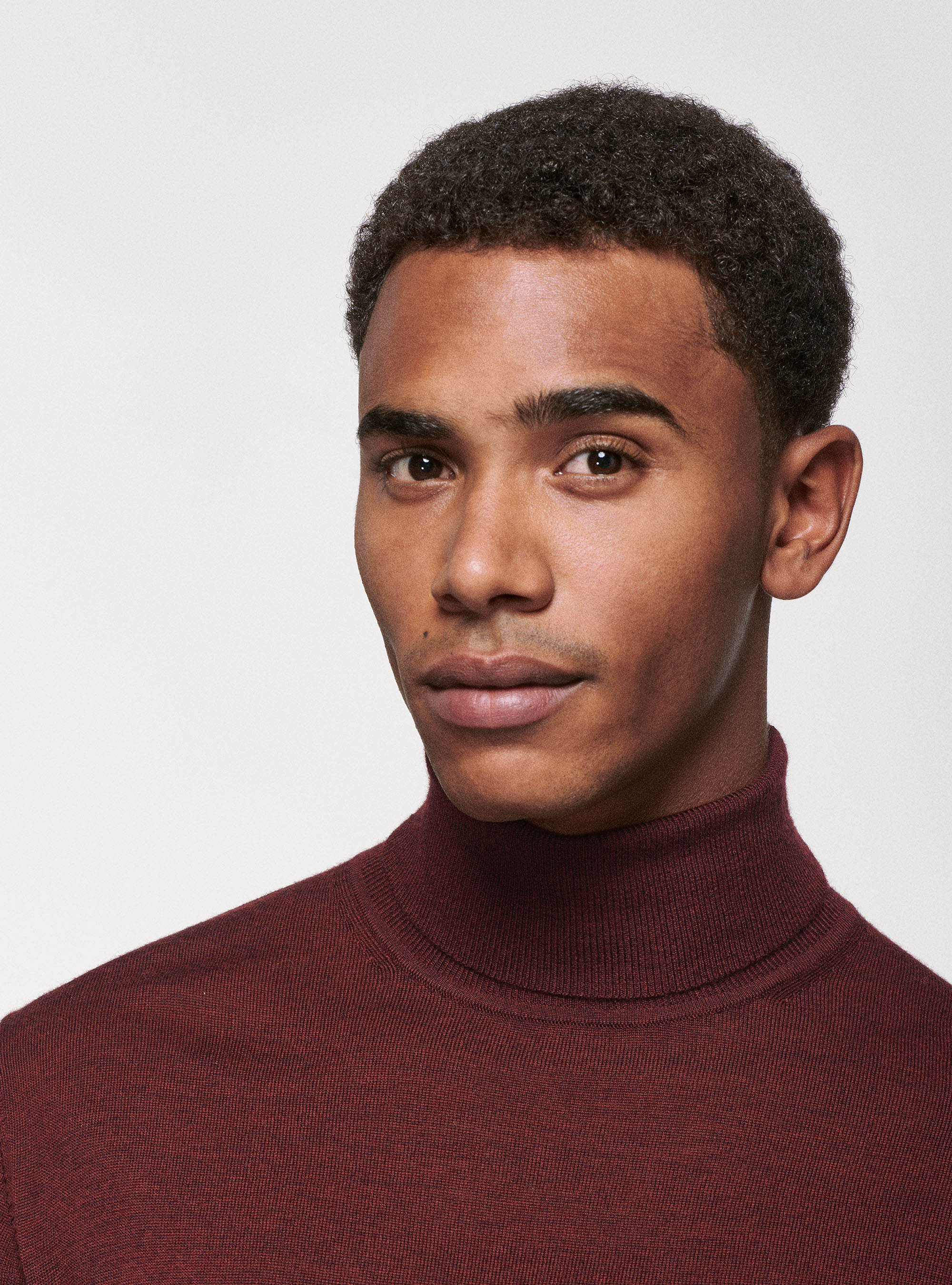 Dolcevita in pura lana merino, BORDEAUX