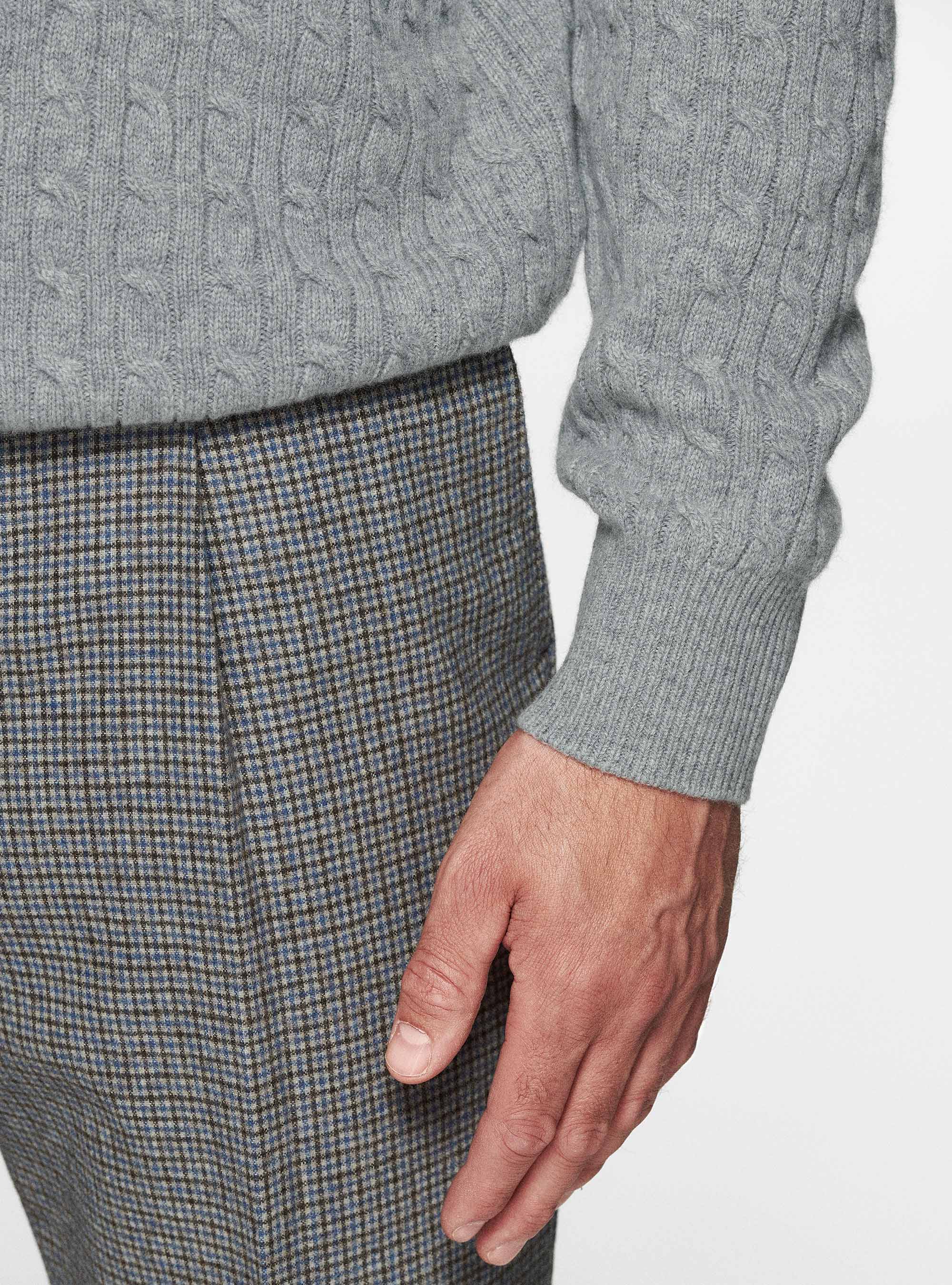 Maglia collo alto in lana cashmere con treccia, GRIGIO MELANGE 0151C