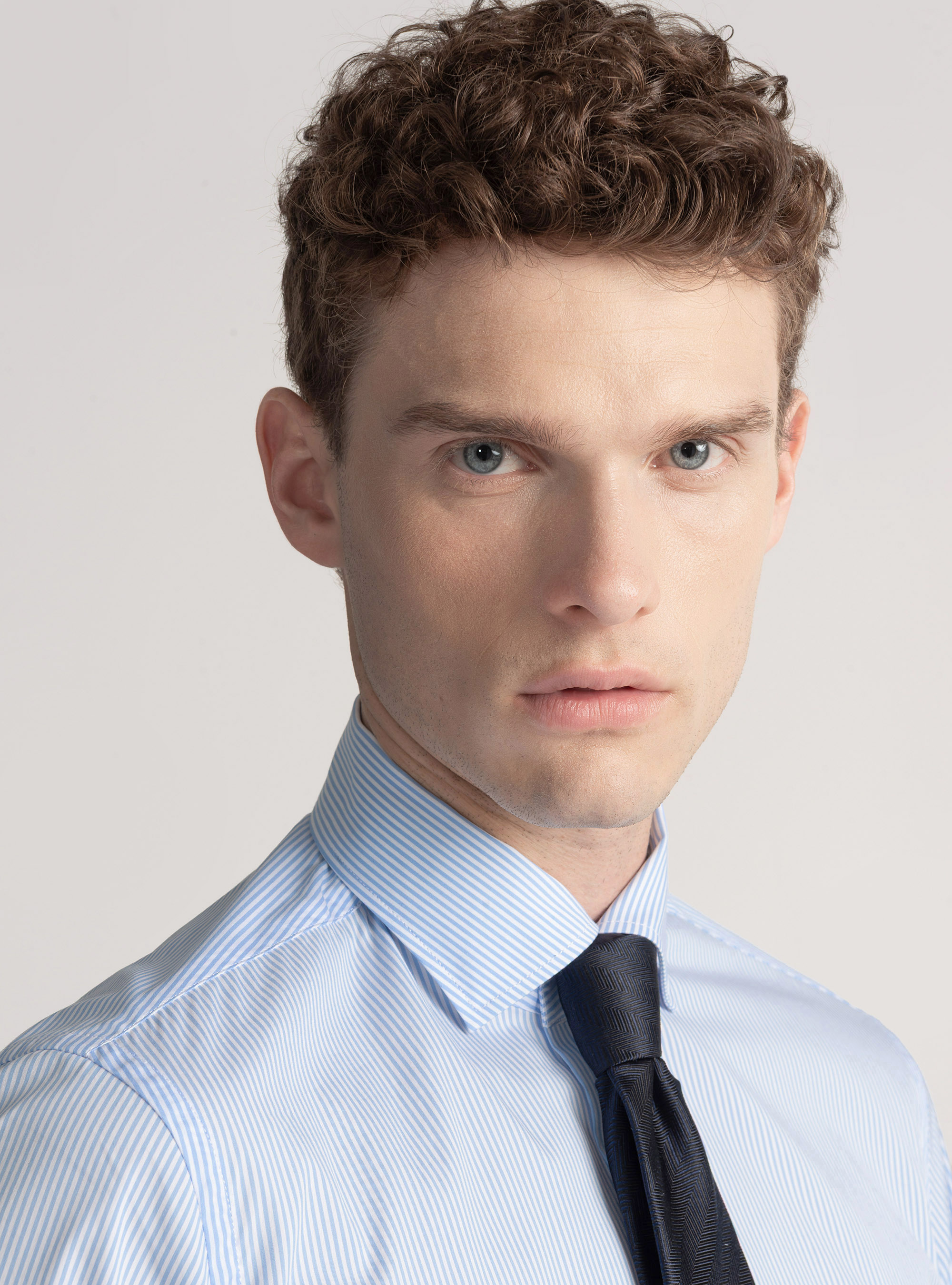 Camicia in cotone rigato popeline stretch, AZZURRO