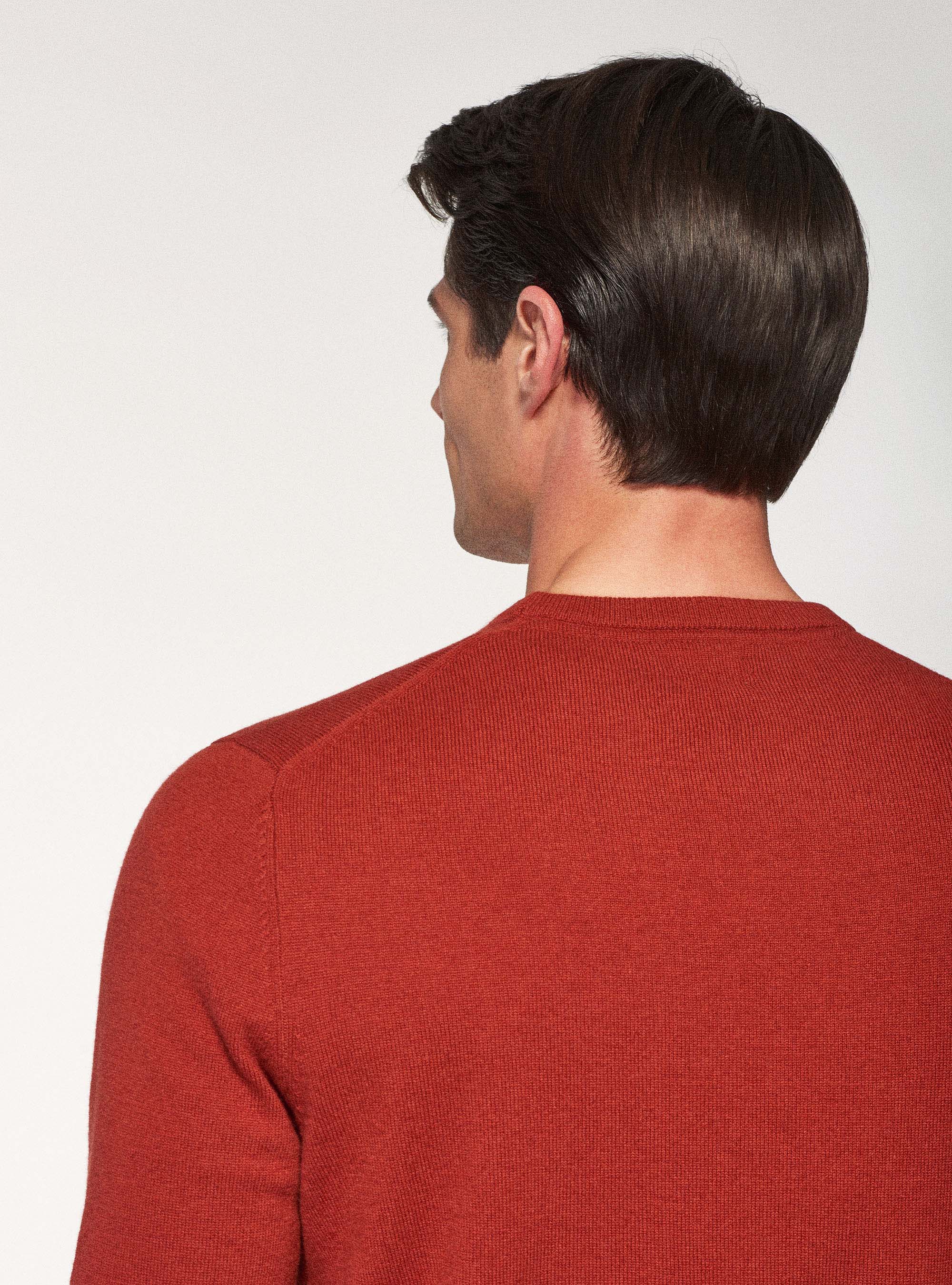 Maglia girocollo in lana lambswool e cashmere, MATTONE