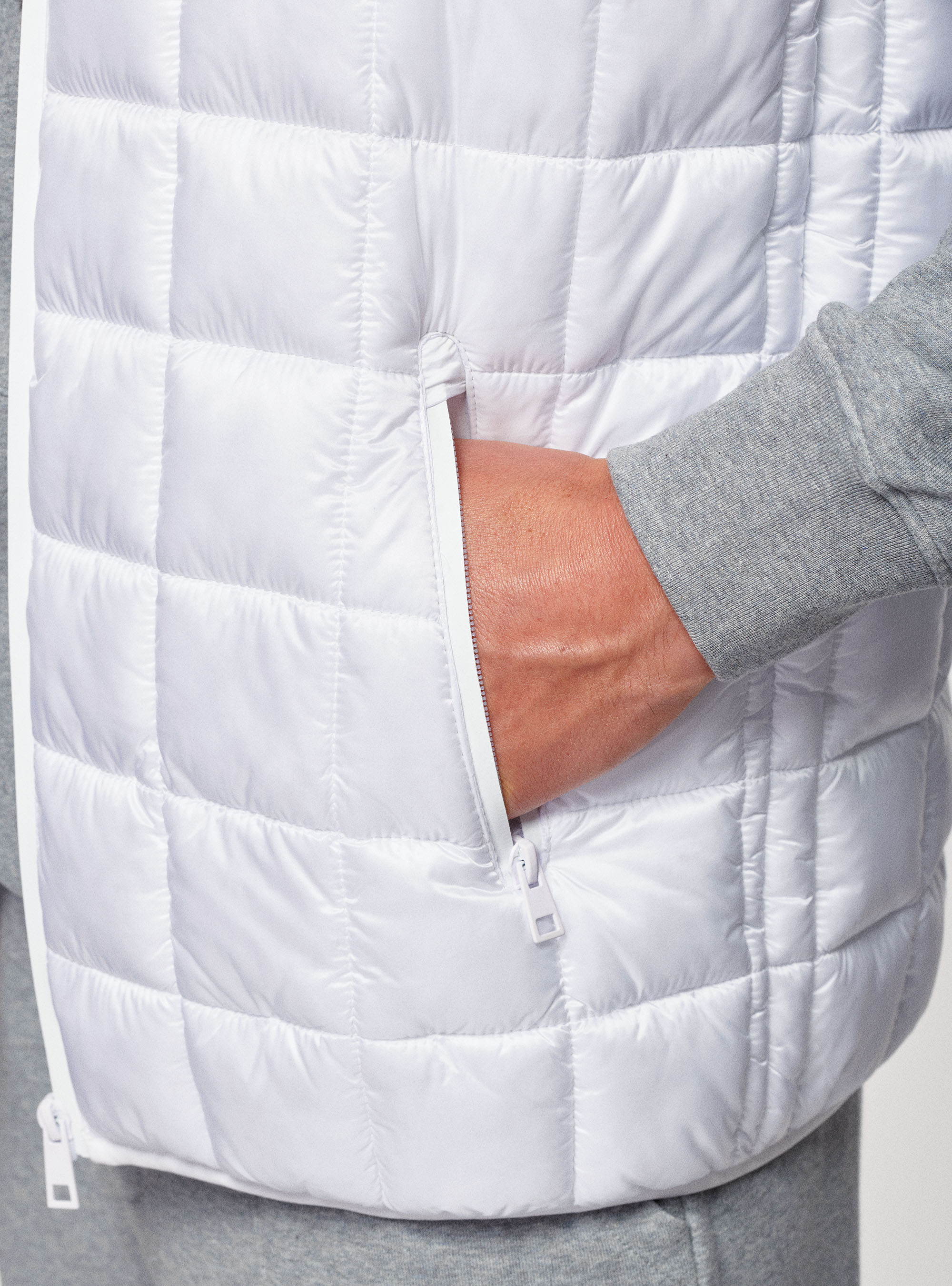 Smanicato trapuntato con imbottitura riciclata, BIANCO